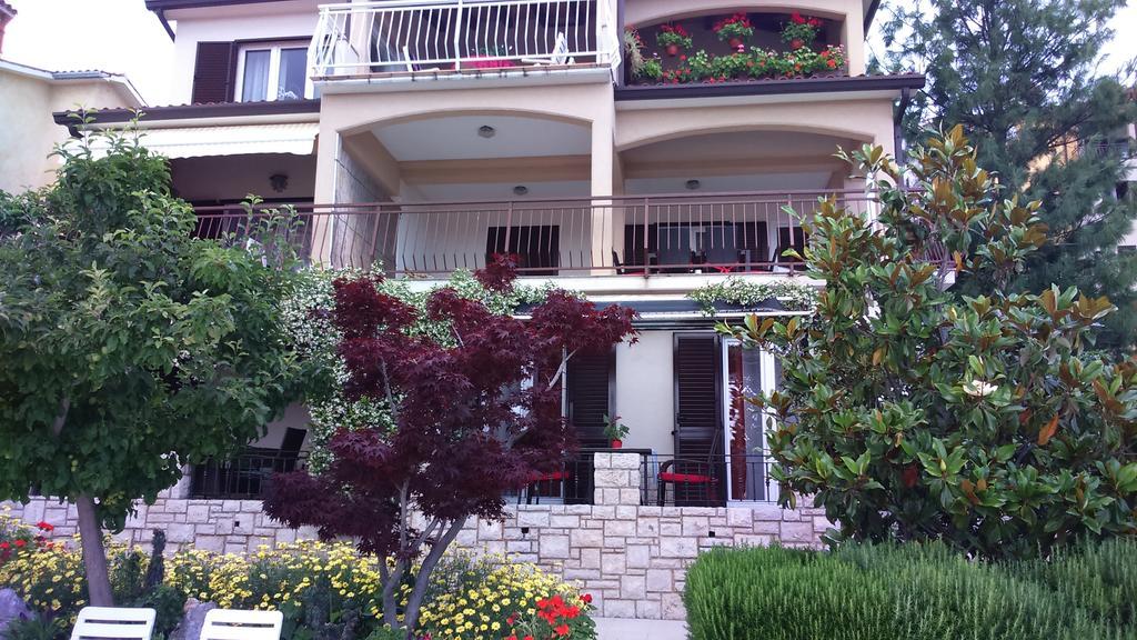 Apartments Silmare Rabac Esterno foto