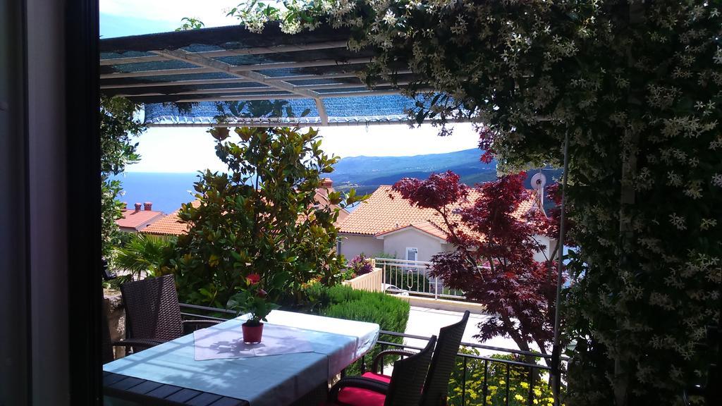 Apartments Silmare Rabac Esterno foto