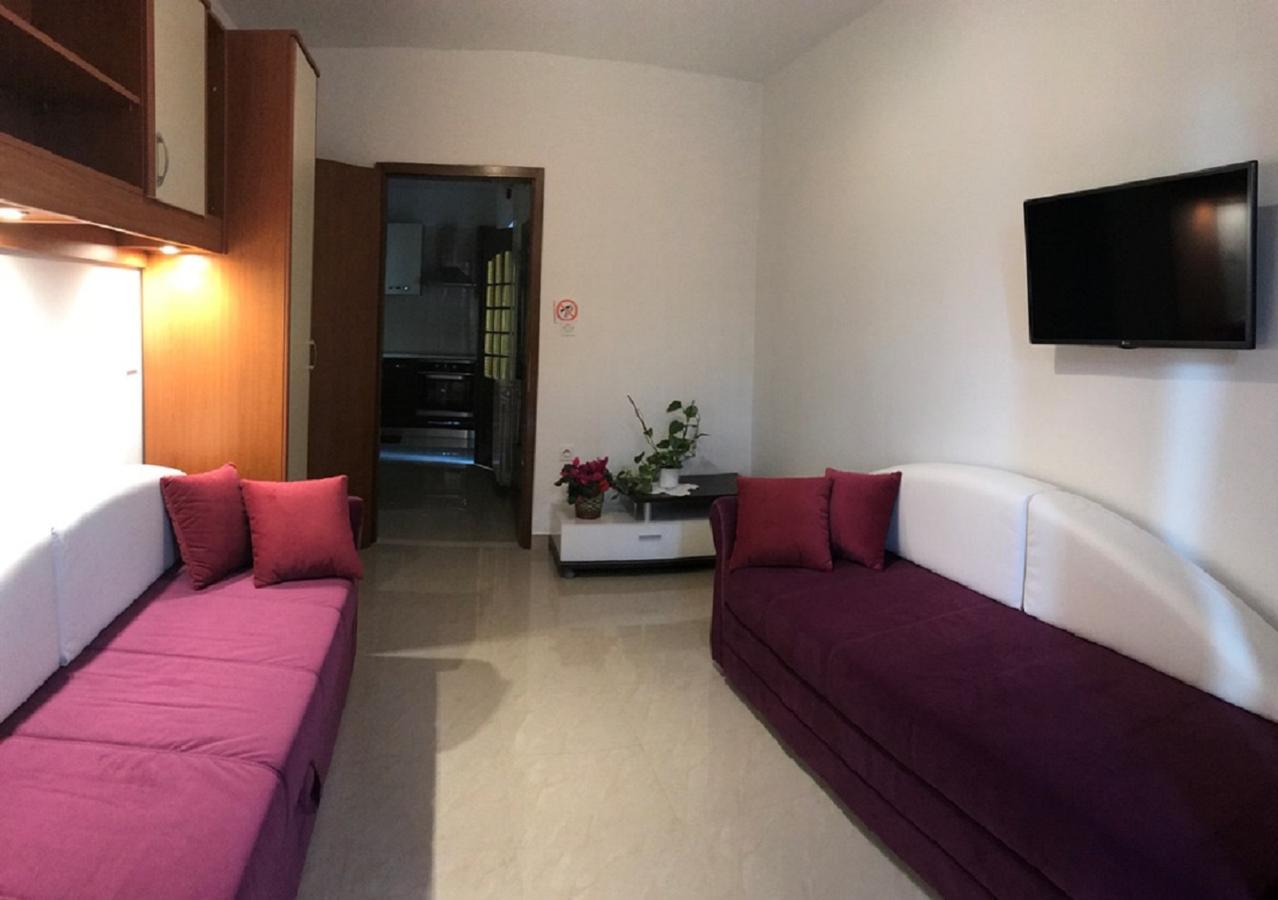 Apartments Silmare Rabac Esterno foto